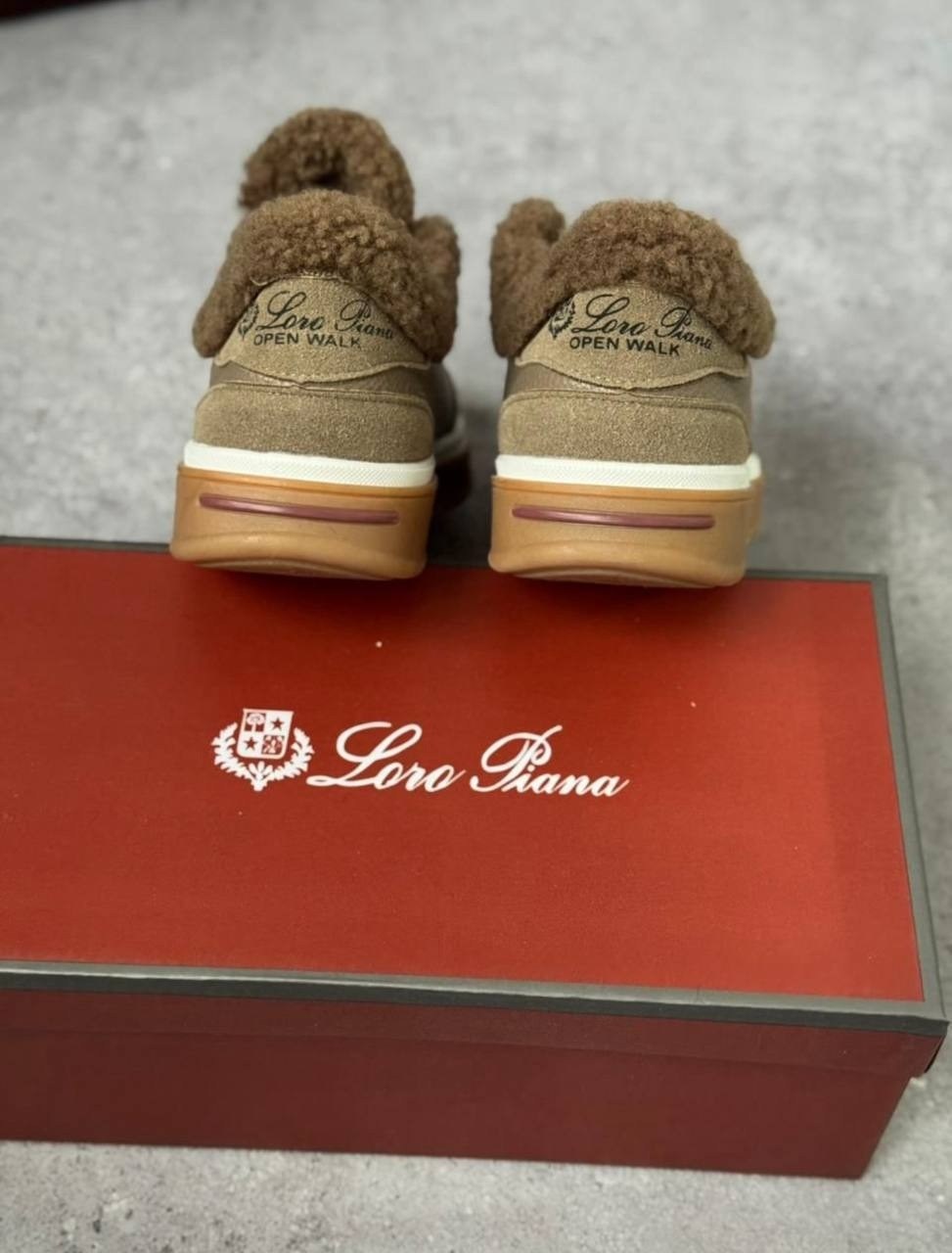 ,замшевые кроссовки,кроссовки женскиe,кеды из натуральной замши,кроссовки брендовые