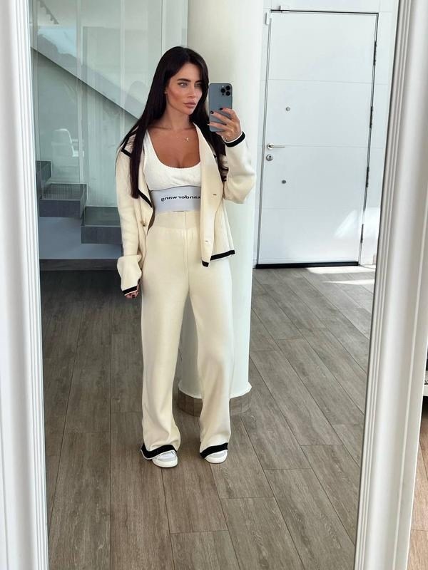 стильные костюмы,костюмы женские,костюм на флисе,трикотажные костюмы,костюмы спортивные женские