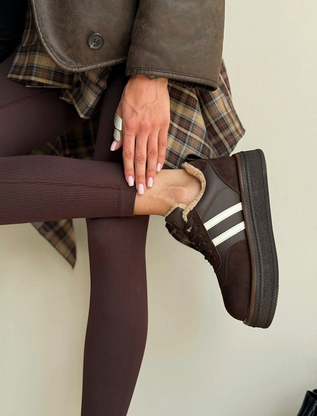 ,замшевые кроссовки,кроссовки женские коричневые,женские кроссовки,коричневые кроссовки