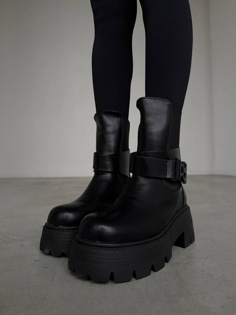 ,ботинки женские,стильные ботинки, женская,ботинки демисезонные