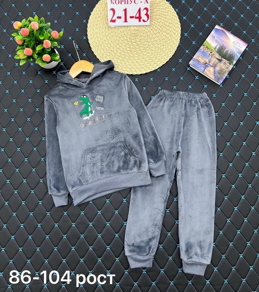 костюм велюр,костюмы спортивные для девочки,детский костюм,костюм велюровый,костюмчик