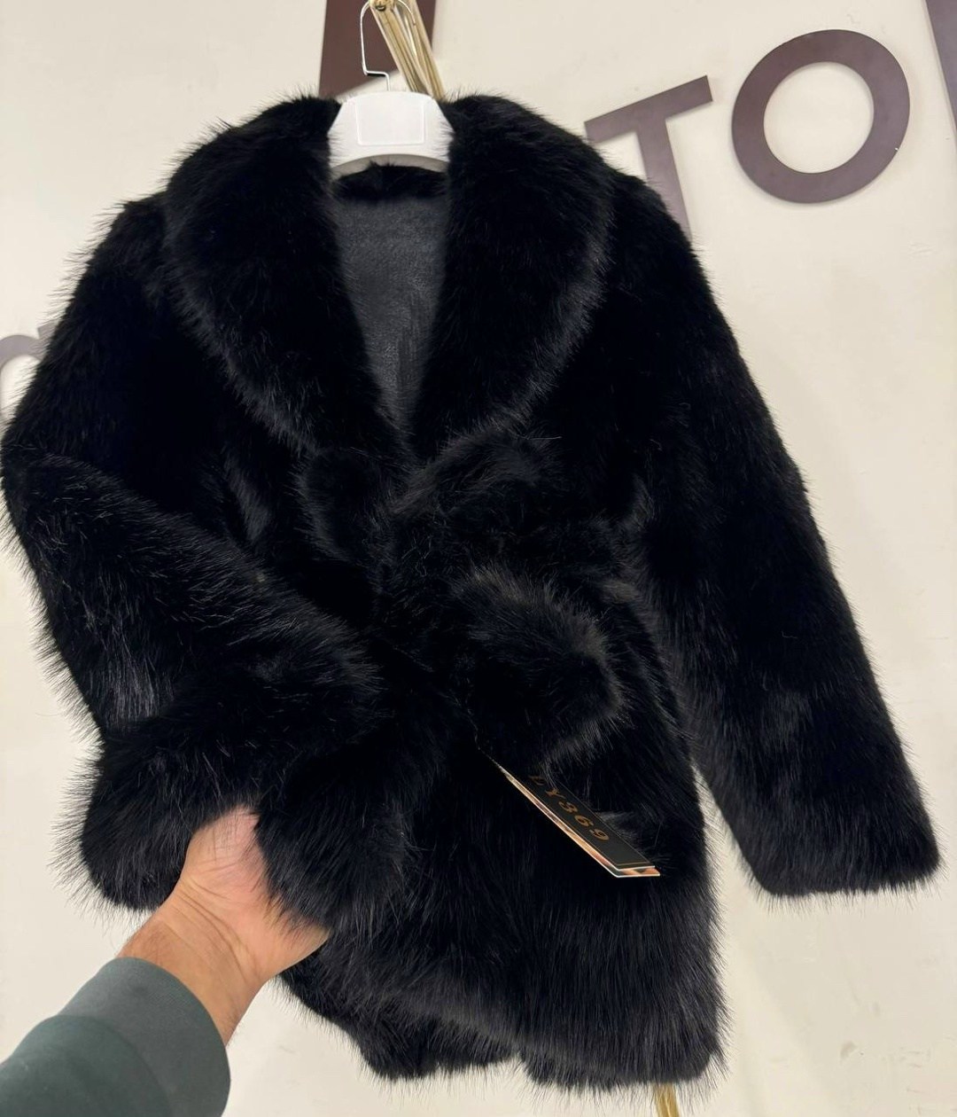 шуба из искусственного меха,шубка,искусственная шуба,шуба короткая,меховое пальто