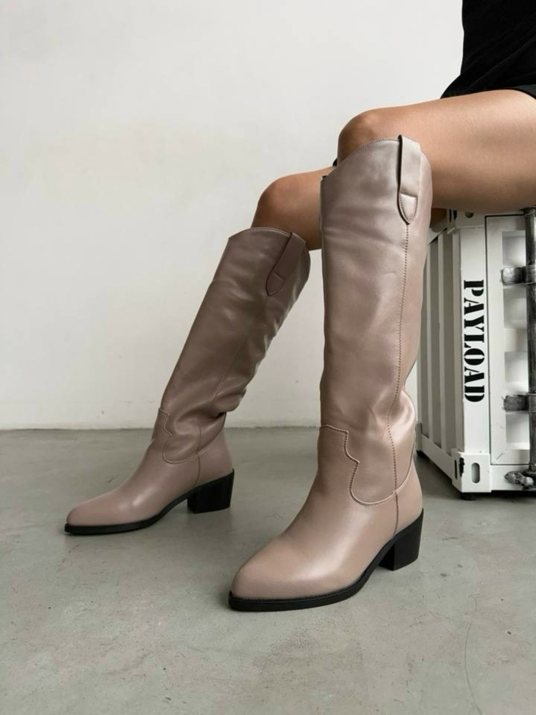 сапоги бежевые,высокие сапоги,сапожки,стильные сапоги,модные сапоги
