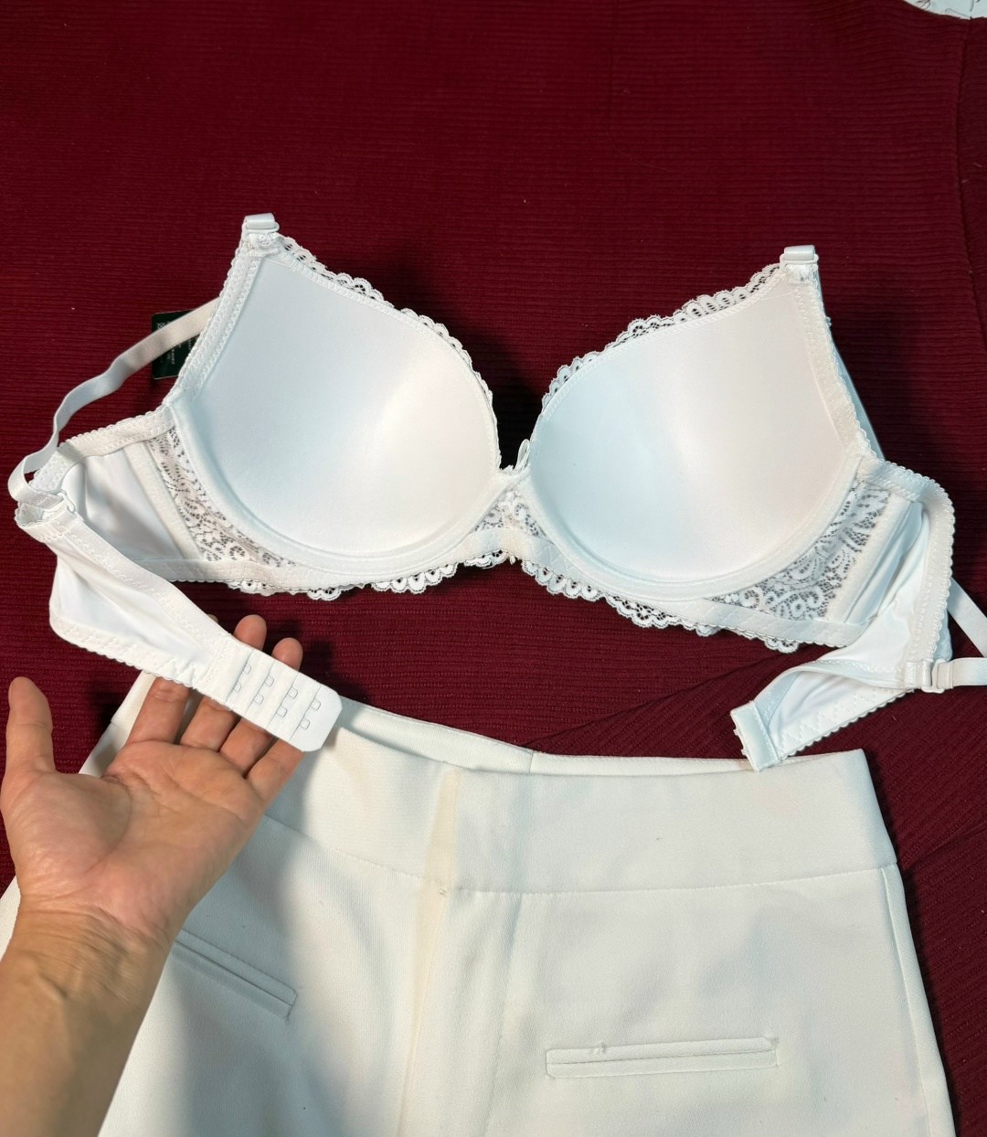 нижнего белья комплект,женское нижнее белье,бюстгальтер,белый комплект нижнего белья,бюстгальтер пуш ап