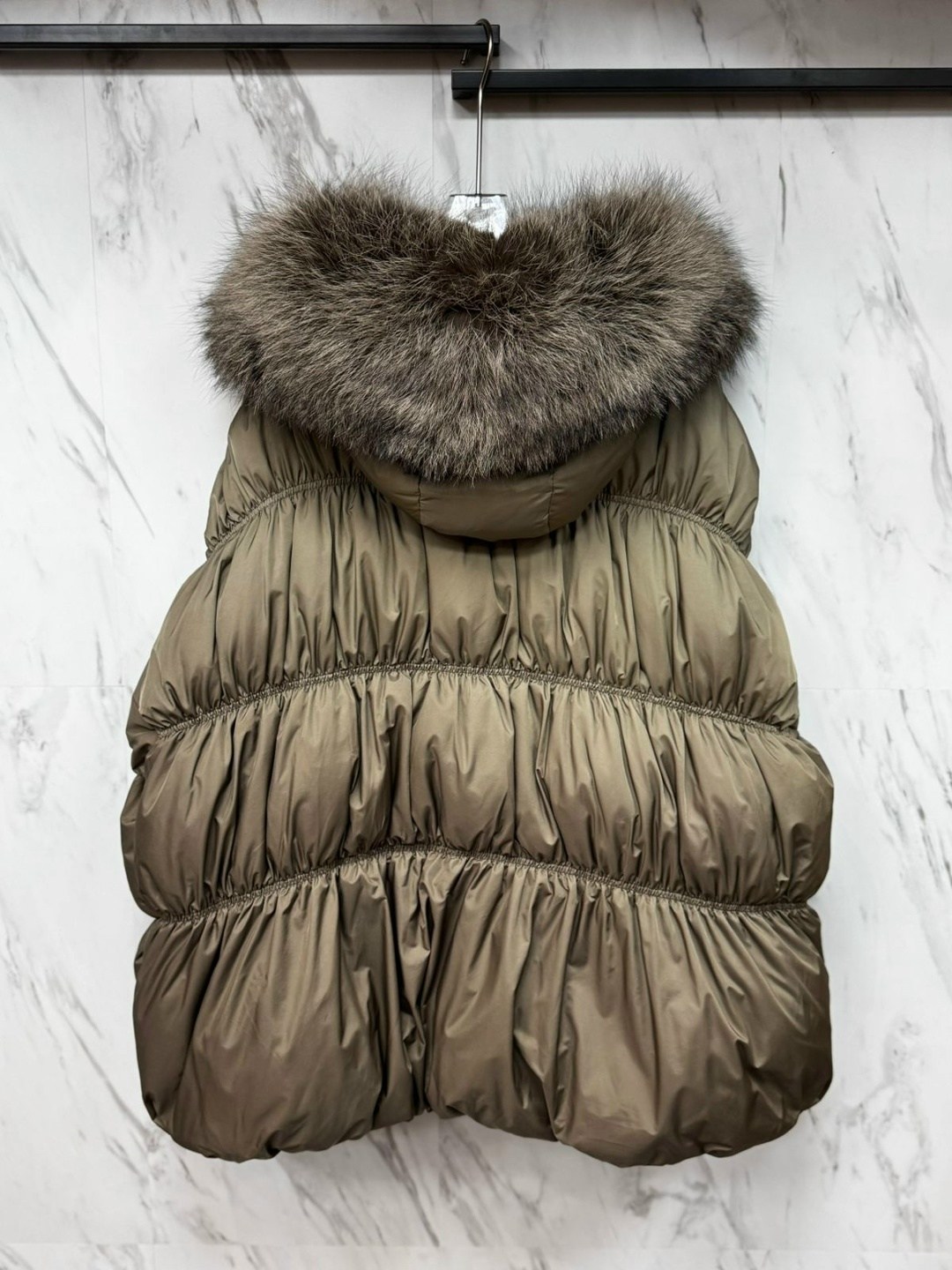 пуховики с мехом,пуховик,зимние куртки,короткий пуховик,куртка пуховик
