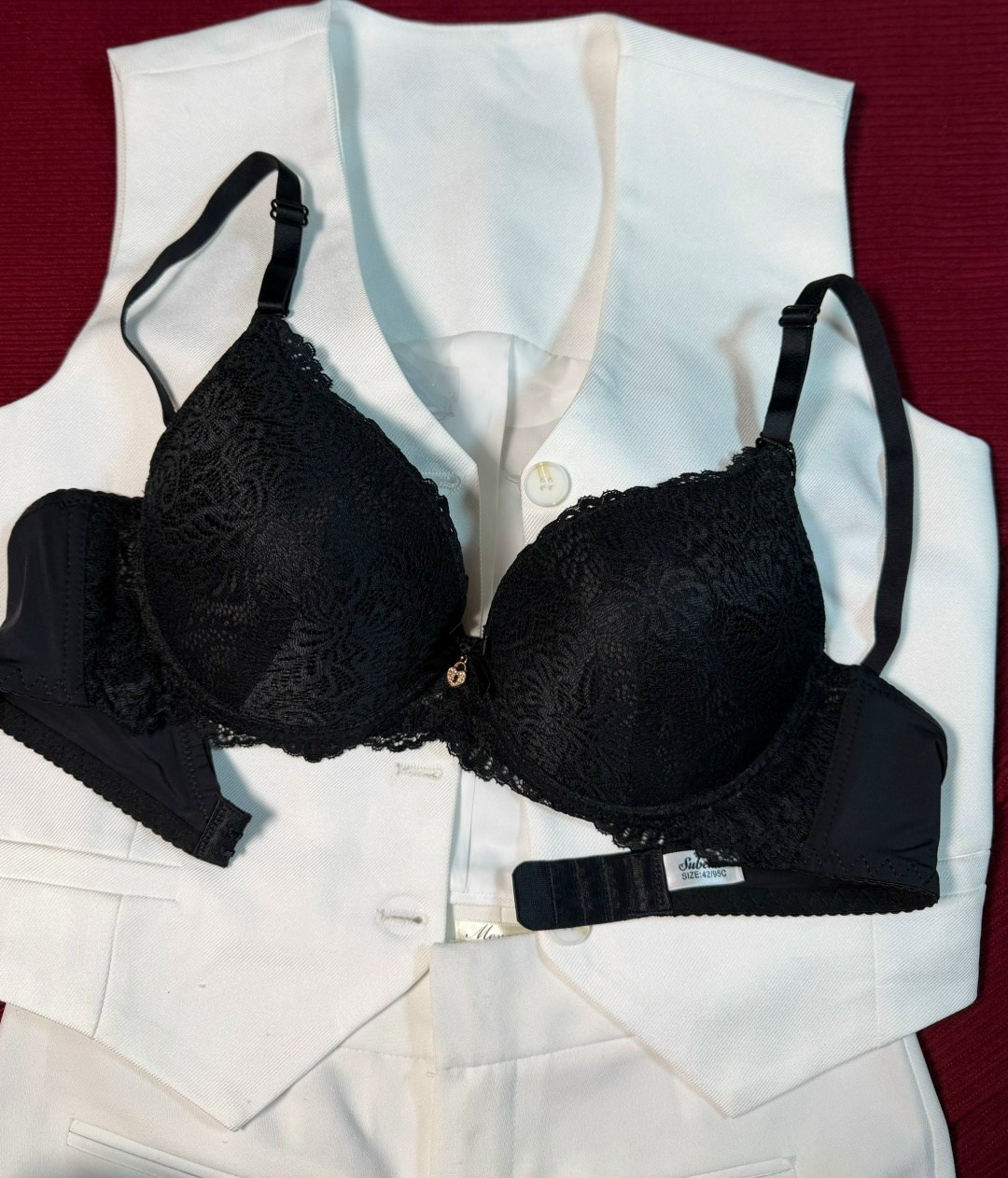 нижнего белья комплект,женское нижнее белье,бюстгальтер,белый комплект нижнего белья,бюстгальтер пуш ап