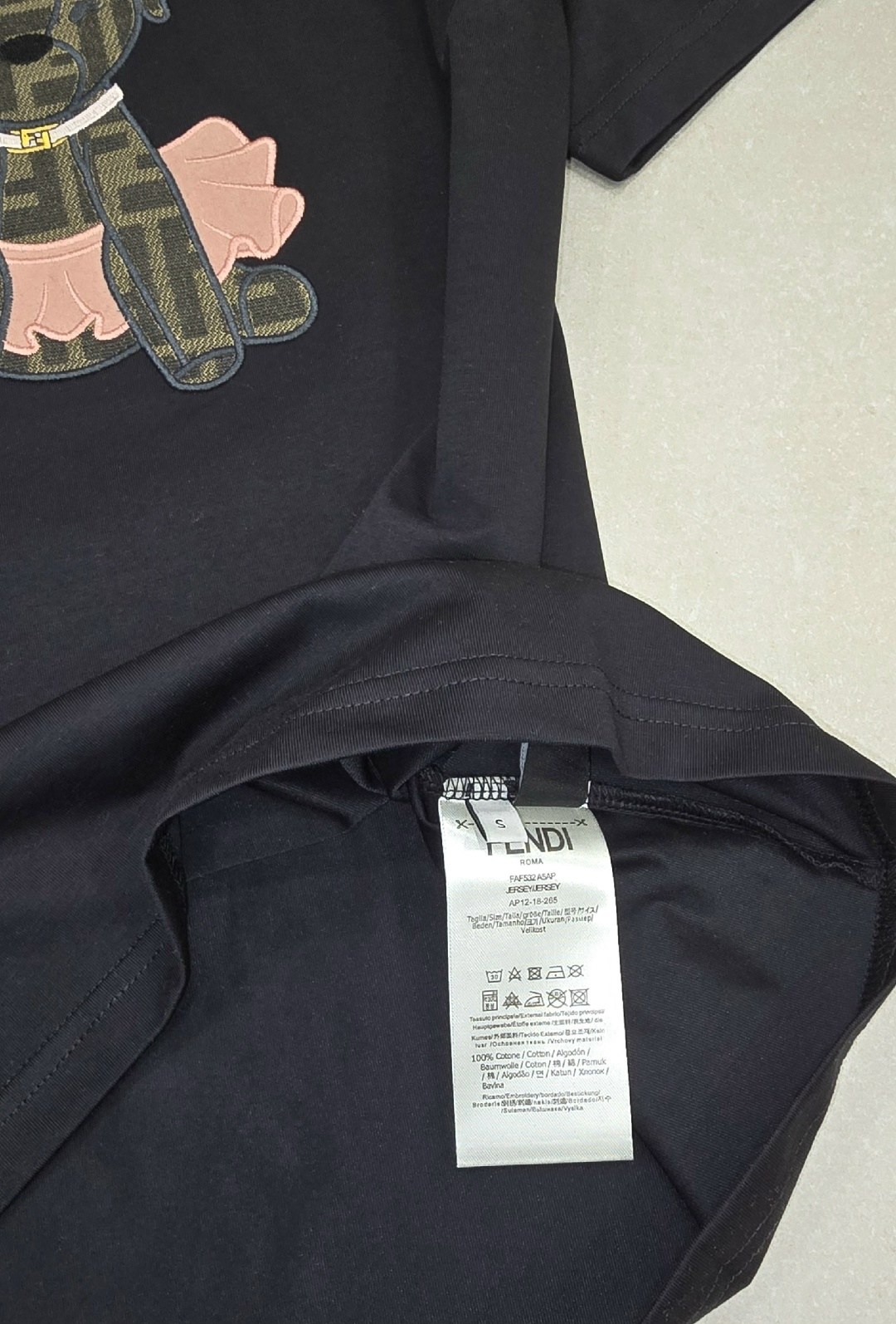 футболка,футболки женская,футболки для мальчика,фенди футболка оригинал