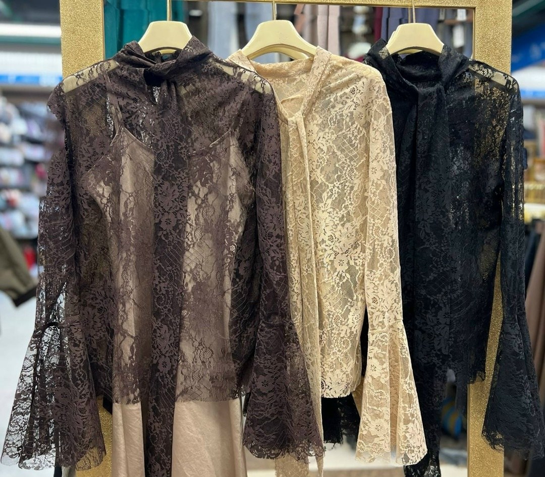 блузка с кружевами,юбка с поясом,блуза,модное платье,юбка