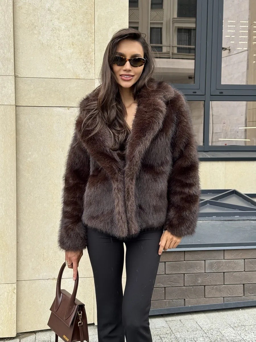 шуба короткая,шубка,женская шуба,шуба модная,шуба из эко меха