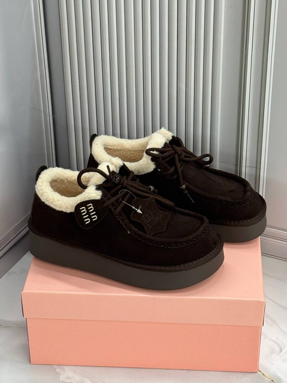 ,угги женские,зимняя , теплая,замшевые ботинки