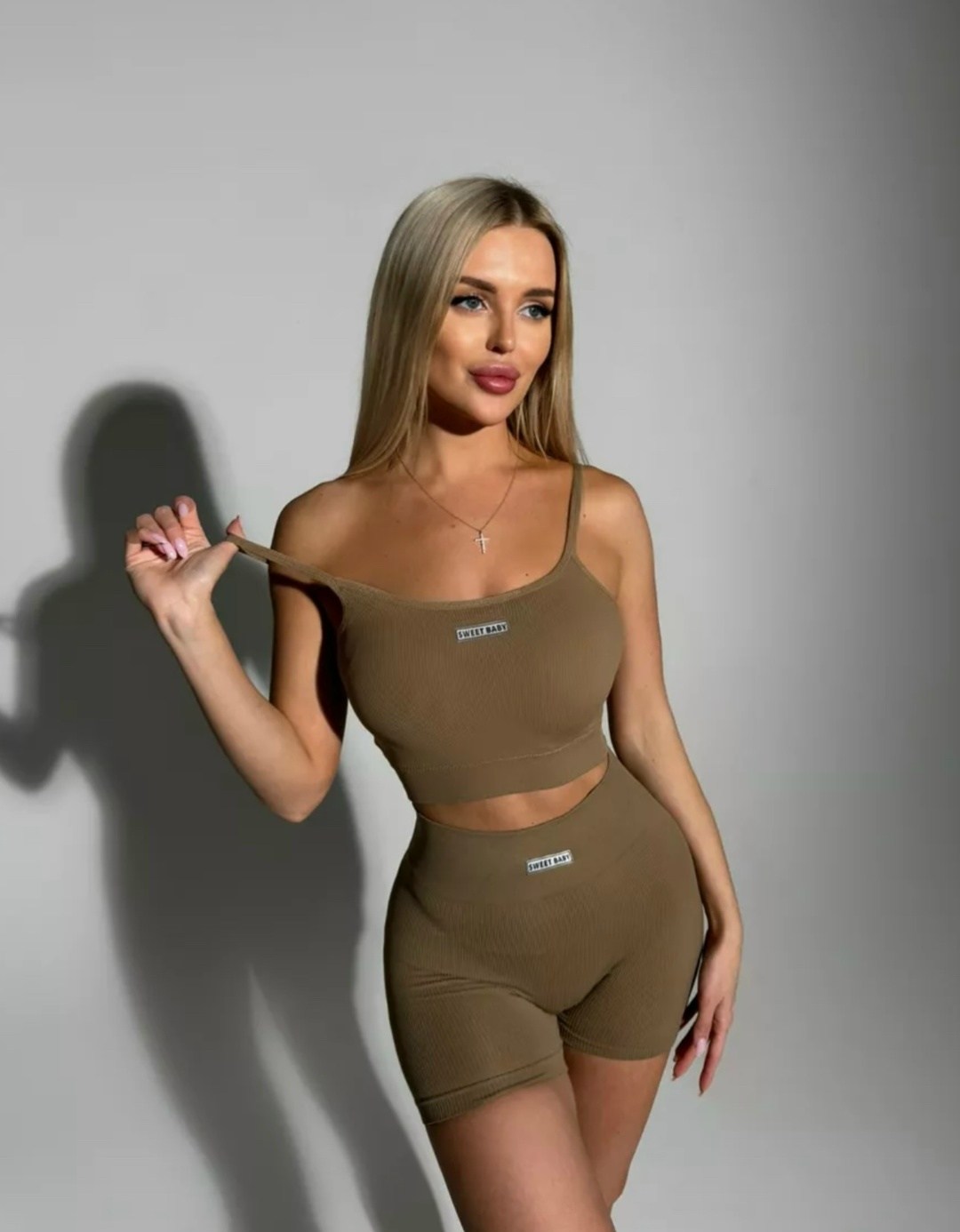 спортивный костюм топ и велосипедки,костюм для фитнеса,комплект нижнего белья спортивный топ,костюм для фитнеса женский,комплект для фитнеса