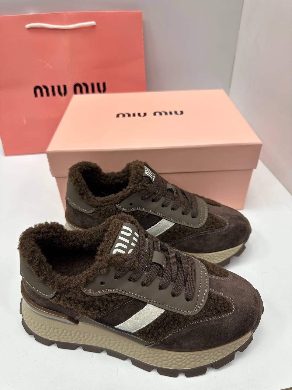 ,кроссовки женскиe,кроссовки для женщин,повседневные кроссовки, женская