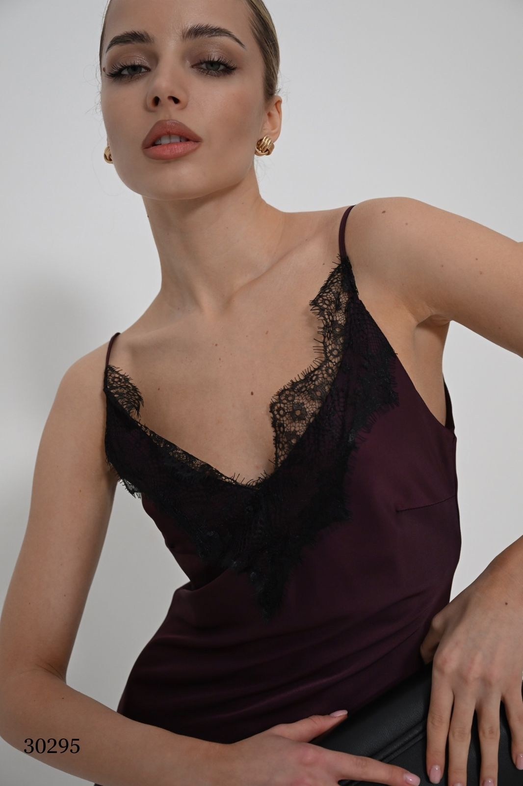 женский свитер,свитер джемпер,коричневый свитер,свитер с высоким воротом,джемпер