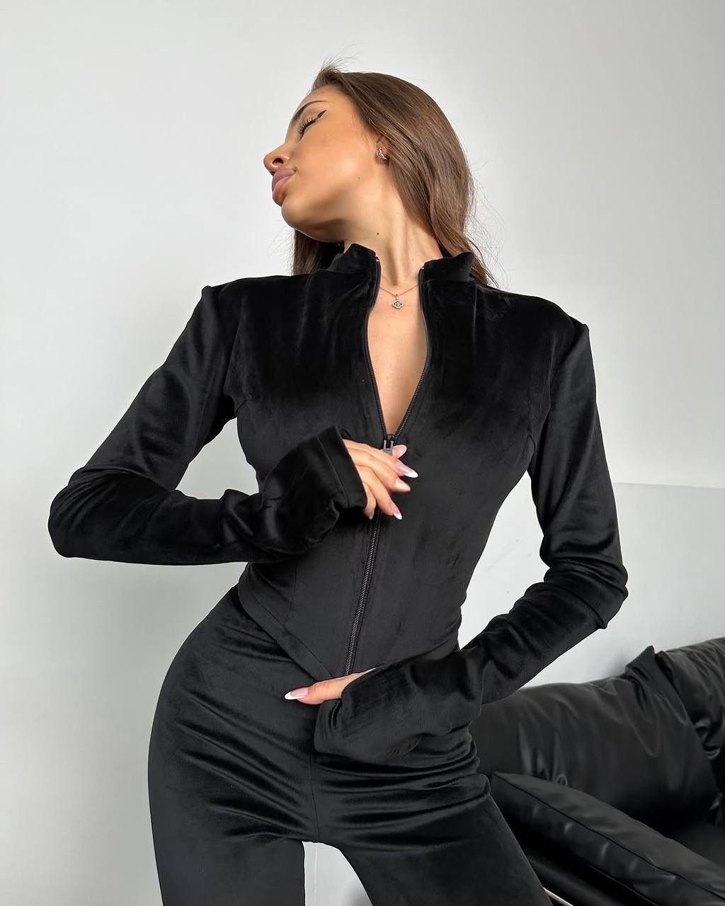 велюровые костюмы,стильные костюмы,cпортивный костюм велюровый,брючный комбинезон,велюровые костюмы женские