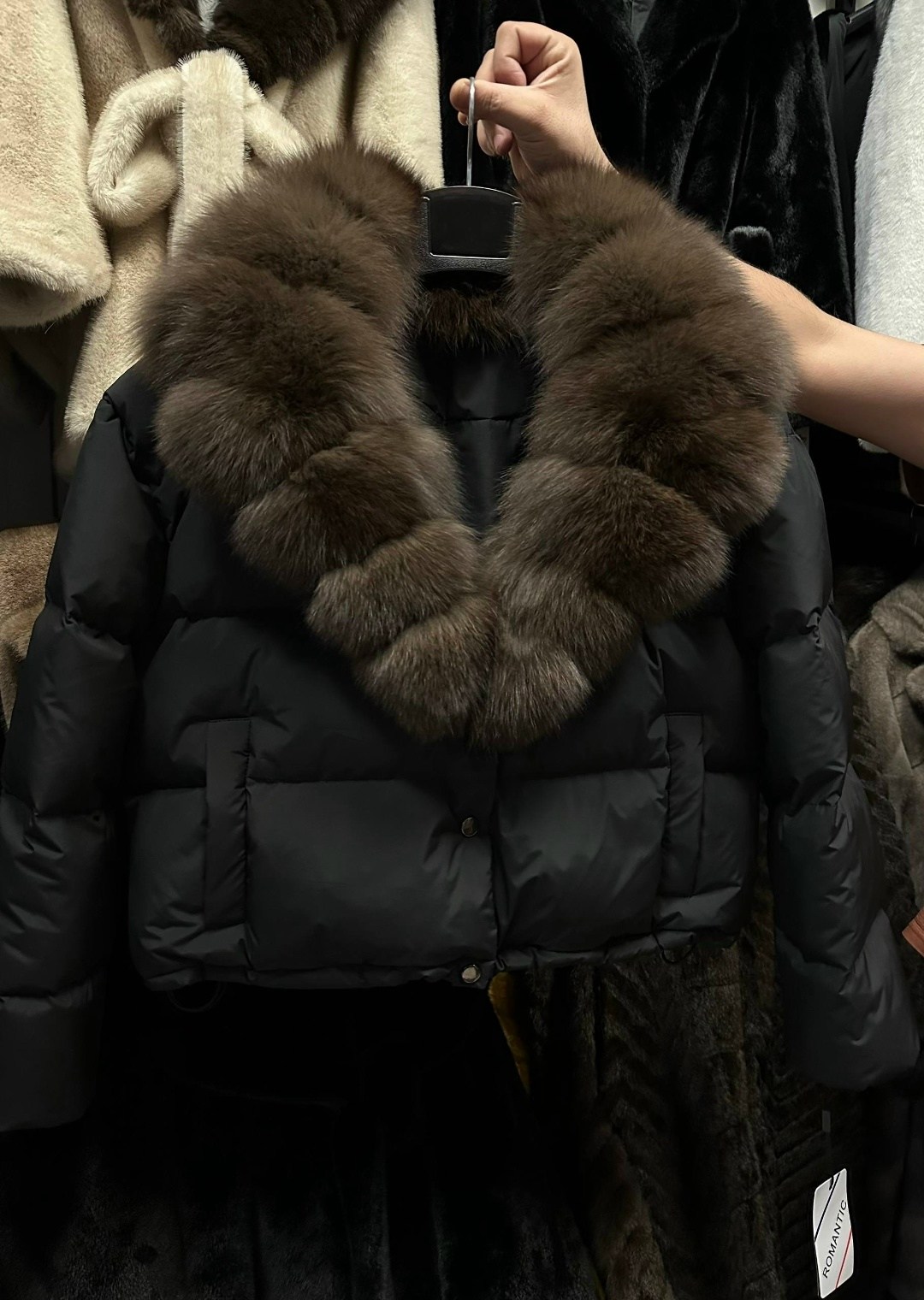 пуховики с натуральным мехом,пуховики с мехом,куртка пуховик с натуральным мехом,пуховик женский короткий,куртка пуховик