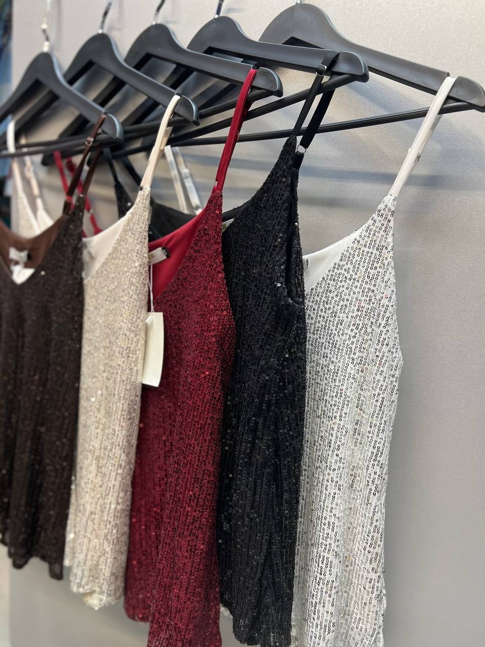 вязаные топы,вязаный топ на бретелях,вязаная майка,женский топ на бретелях,трикотажный топ