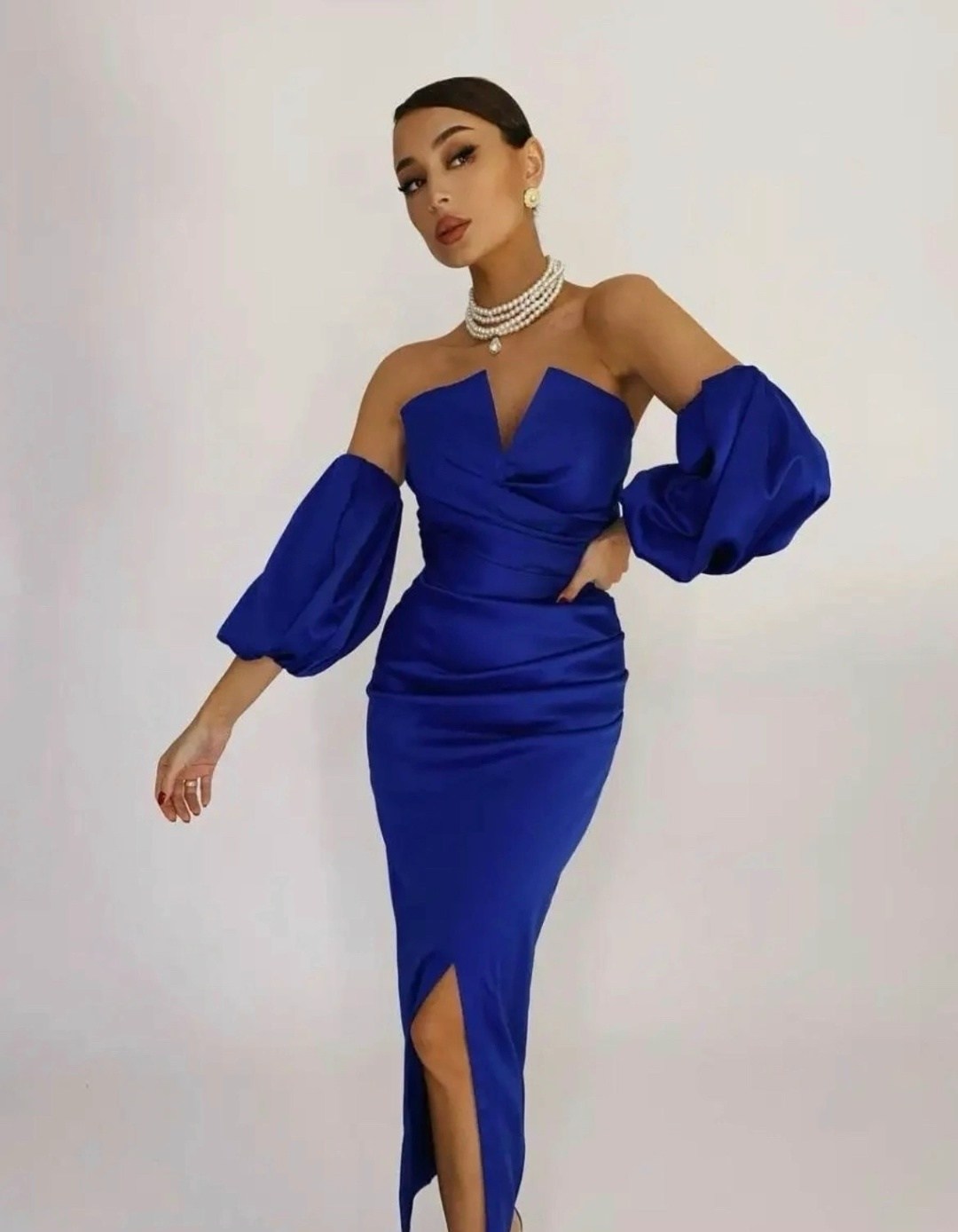 платье голубое вечернее,облегающее атласное платье,вечернее платье,модное вечернее платье,женские вечерние платья