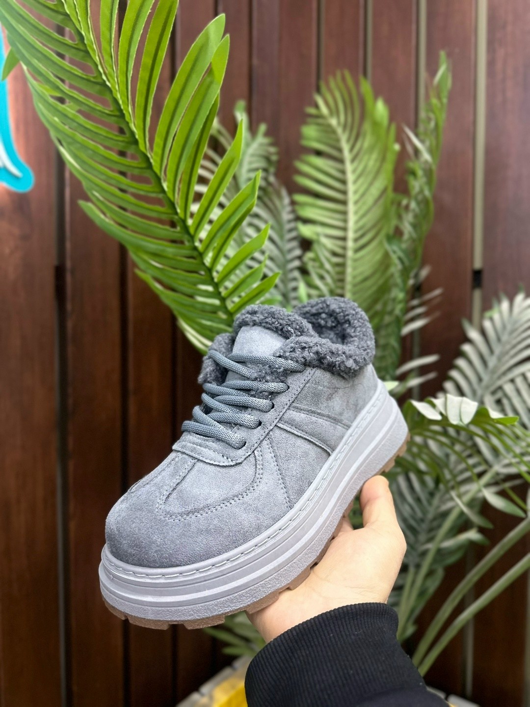 ,кроссовки женскиe,кроссовки prada,кроссовки prada женские,женские зимние кроссовки