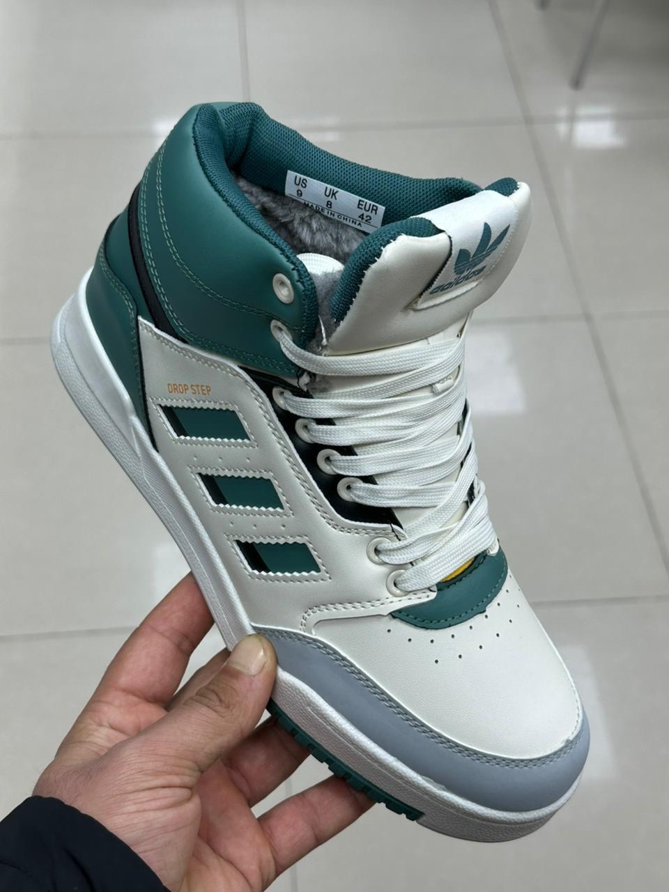 высокие кроссовки адидас женские,кроссовки adidas,высокие кеды адидас ориджинал,зимние кроссовки adidas,кроссовки