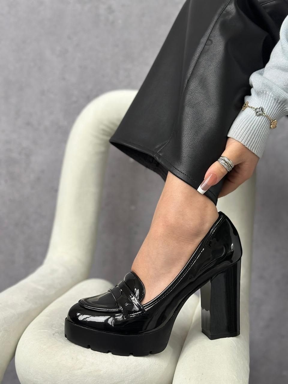,лакированные туфли женские широкий каблук,лакированные туфли женские на платформе,туфли женские,туфли на платформе