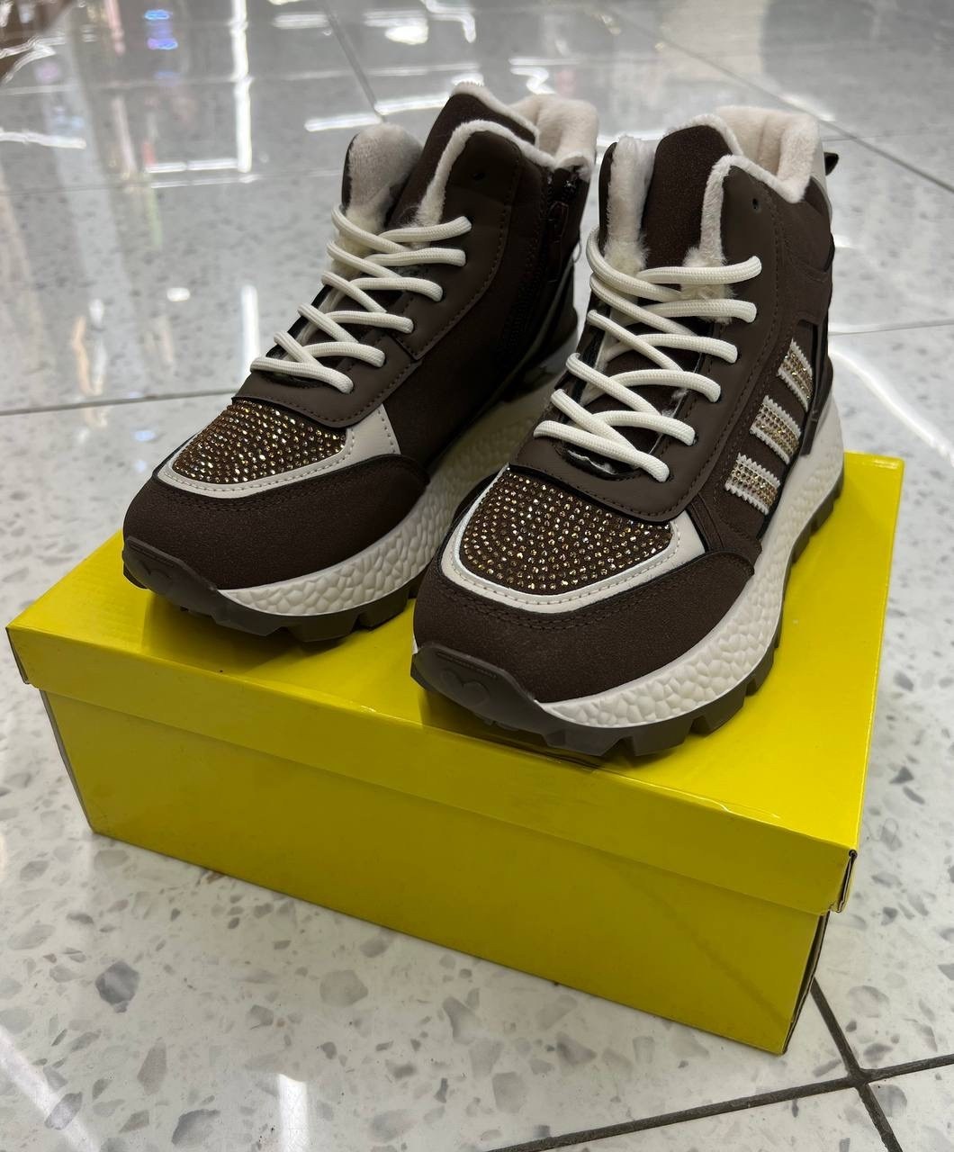 ,кроссовки женскиe,женские зимние кроссовки, женская, спортивные