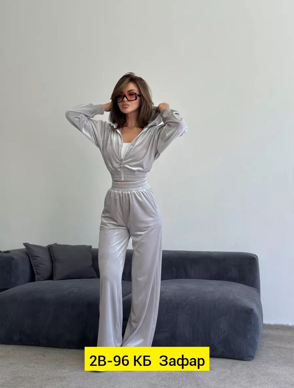 женский велюровый костюм тройка,женский спортивный костюм,велюровый спортивная костюм,костюм стильный,костюм велюровый