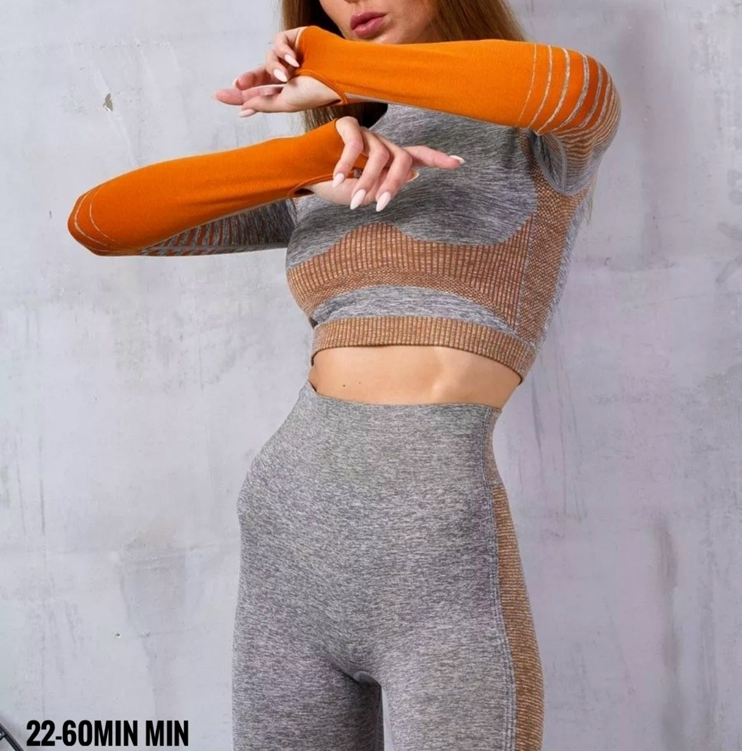 костюм для фитнеса омбре,бесшовный костюм для фитнеса женский серо белый,костюм для фитнеса,лосины для фитнеса,спортивная одежда для фитнеса