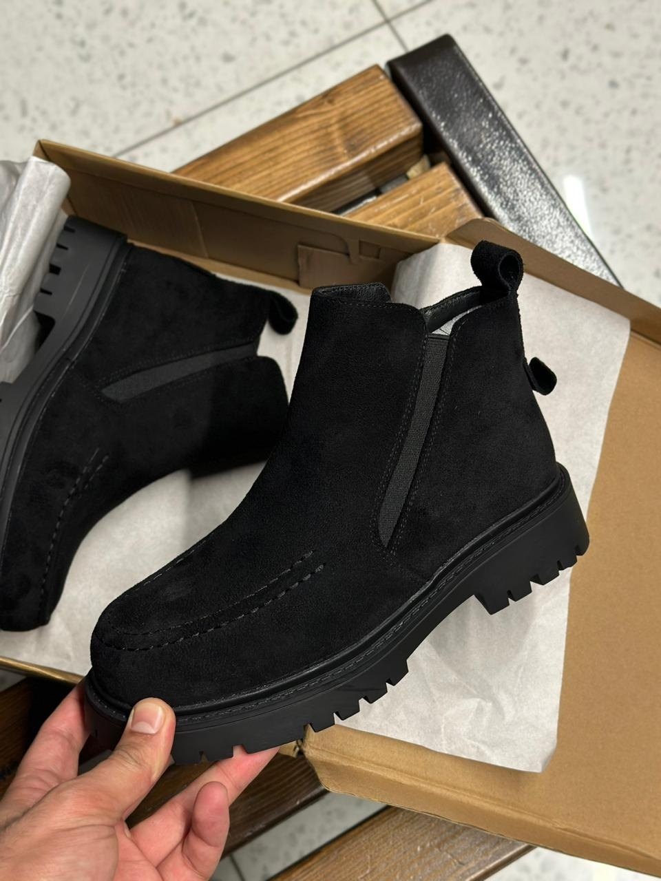 ботинки женские,,замшевые ботинки,женские ботинки челси,ботинка