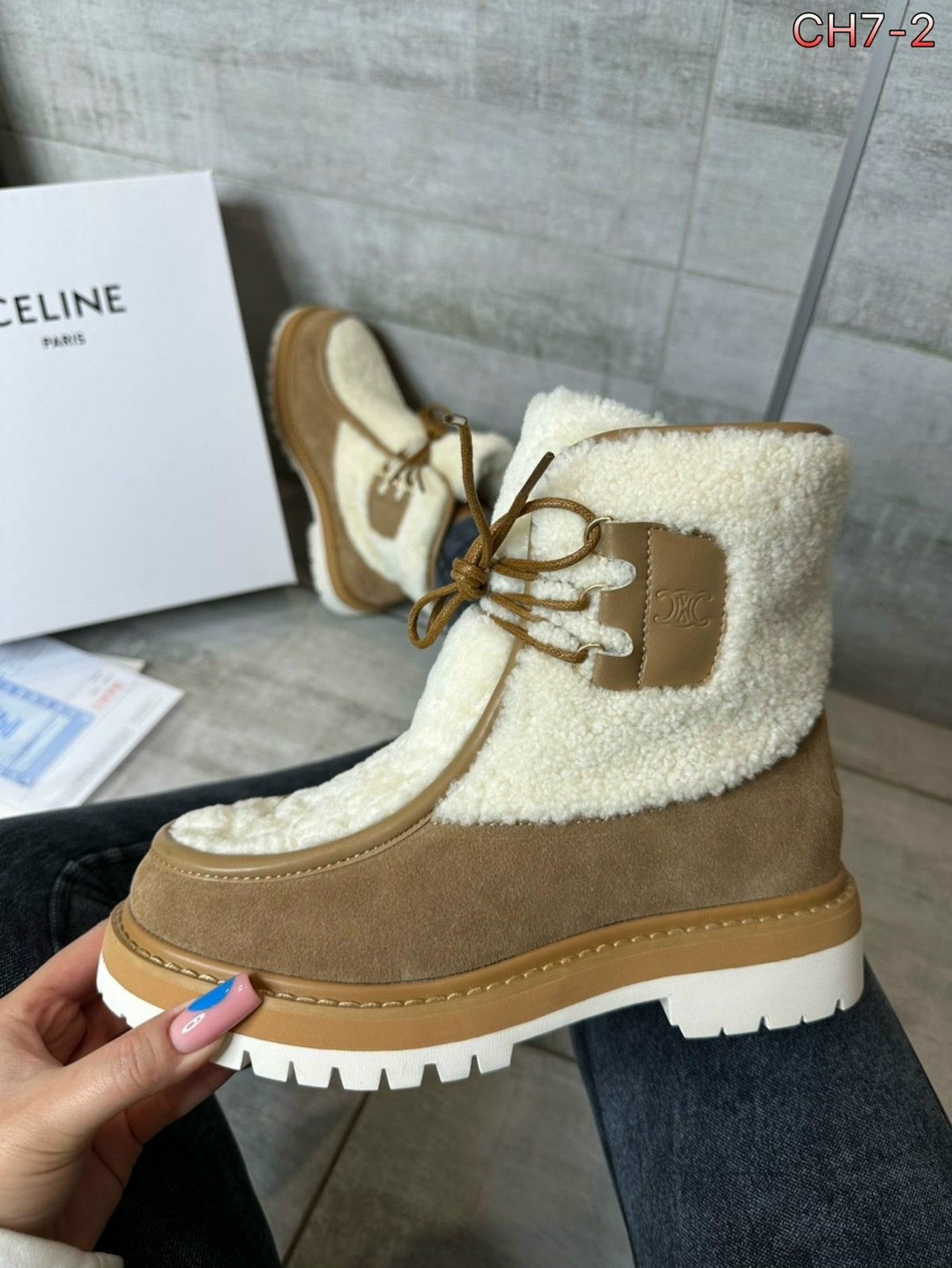 ботинки celine,,celine ботинки бежевые женские,ugg liana grey,ботинки celine женские 2025