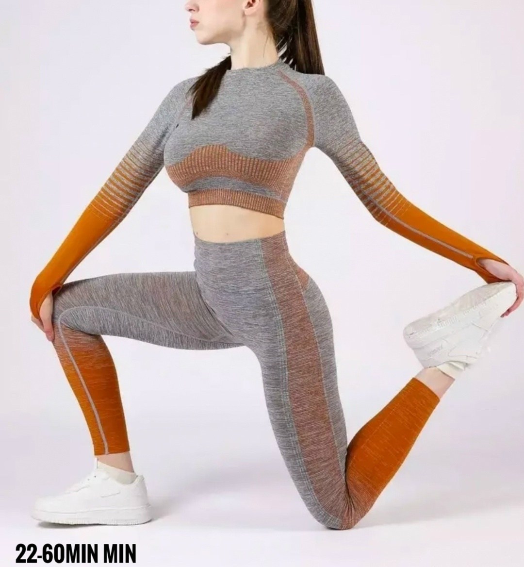 костюм для фитнеса омбре,бесшовный костюм для фитнеса женский серо белый,костюм для фитнеса,лосины для фитнеса,спортивная одежда для фитнеса