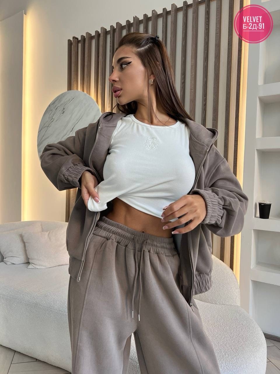 спортивные костюмы женские,спортивные костюм,костюм стильный,костюм тройка женский,бежевый костюм