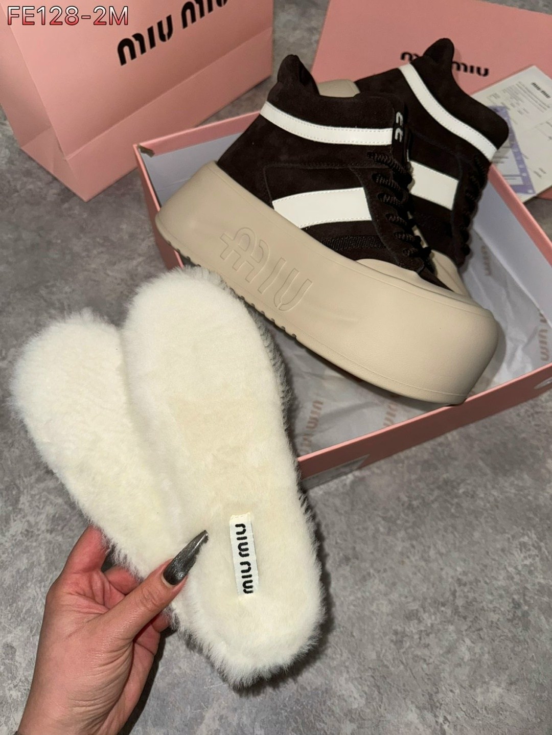 ,кеды miu miu,кеды с мехом,кроссовки miu miu,кеды miu miu женские