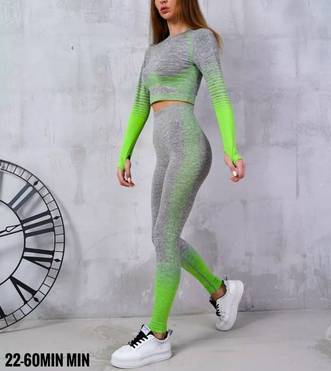 костюм для фитнеса омбре,бесшовный костюм для фитнеса женский серо белый,костюм для фитнеса,лосины для фитнеса,спортивная одежда для фитнеса