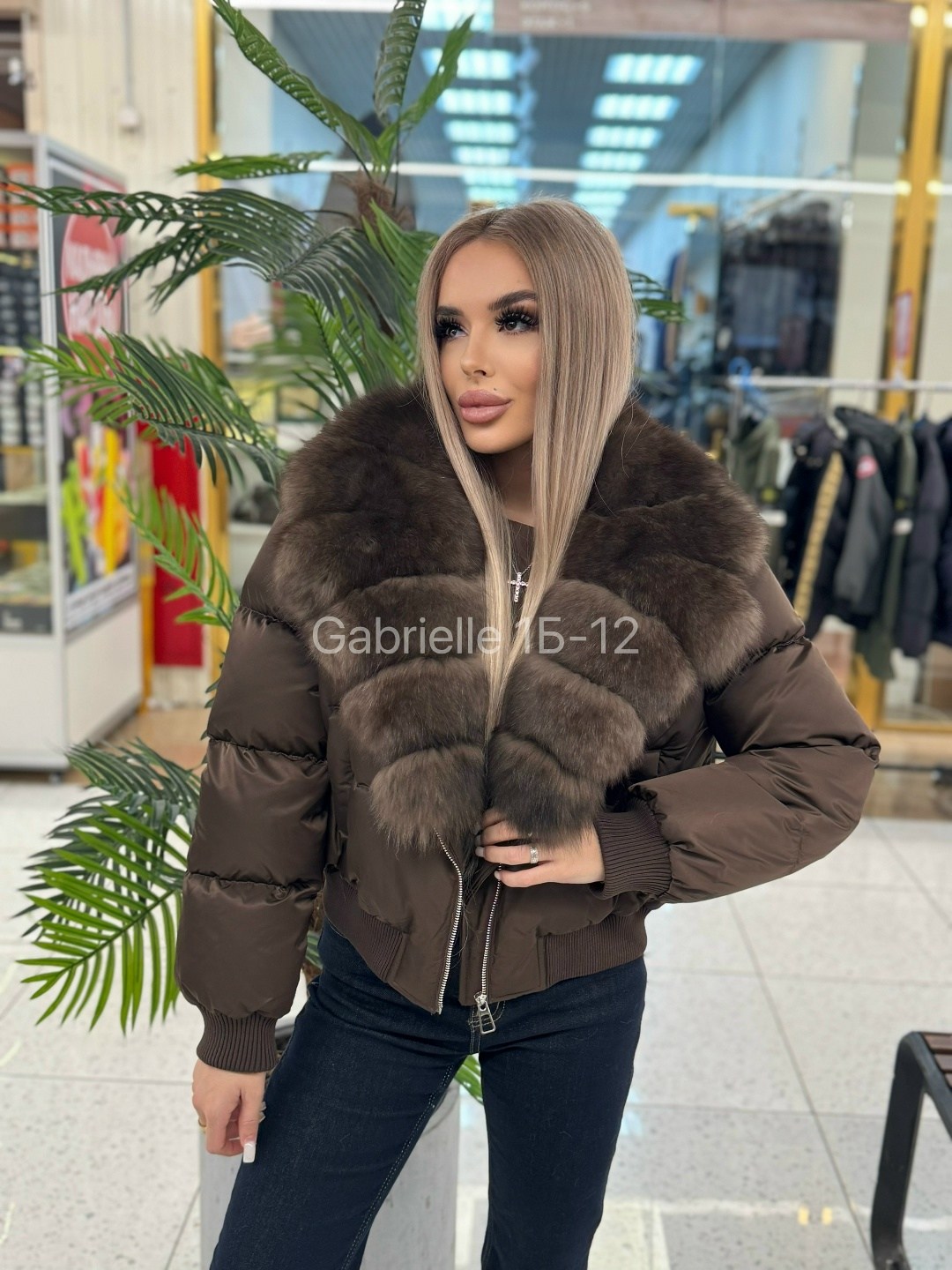 пуховики с натуральным мехом,куртка с мехом,стильные пуховики,пуховик с мехом,стильная куртка