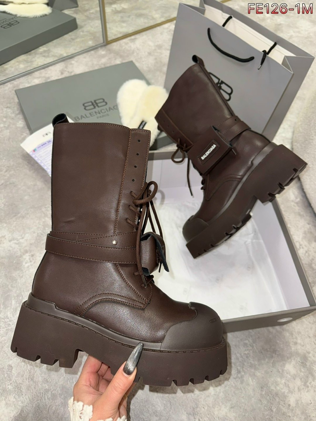 ,ботинки brunello cucinelli,женские ботинки,бежевые ботинки, женская