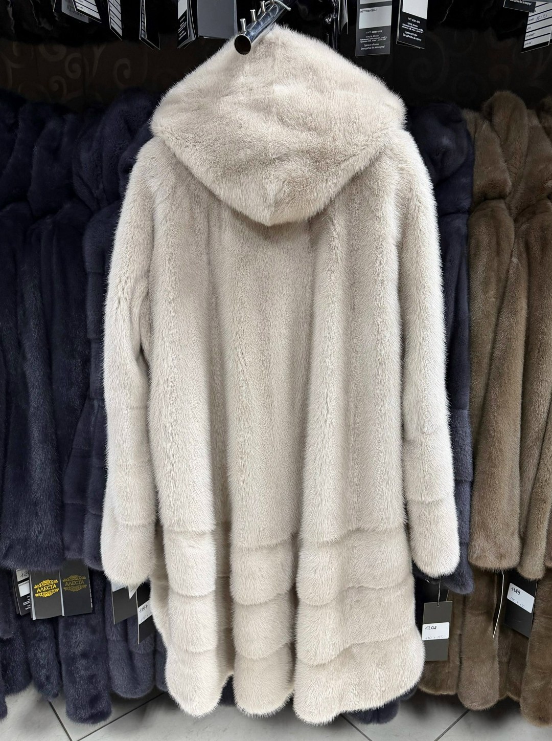 женская шуба из натурального меха норки с,норковая шуба,шуба норковая с капюшоном,шуба норка,норковая шуба светлая