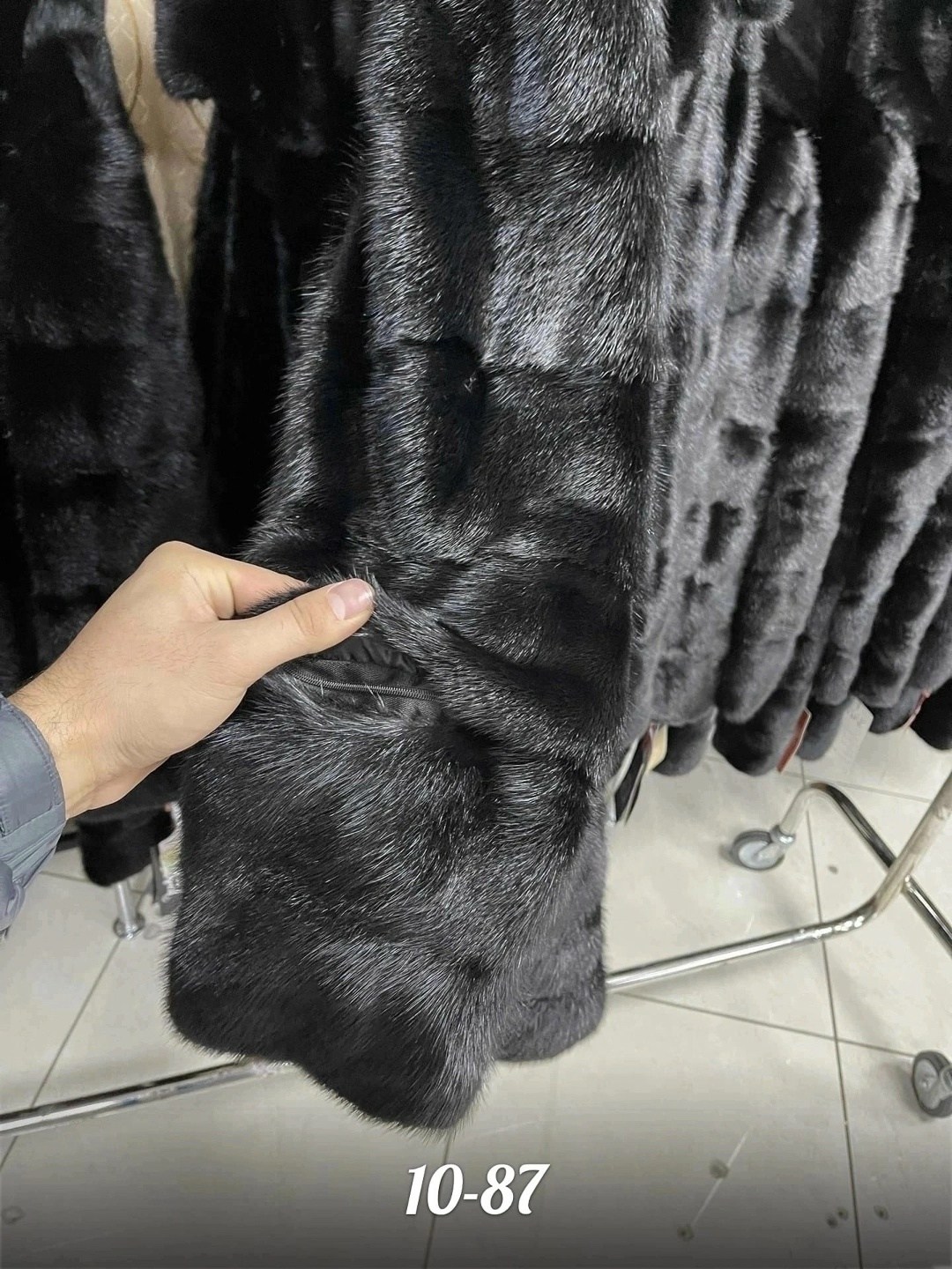 шуба норка,шуба норковая с капюшоном,шуба норковая,черная норковая шуба,шуба женская