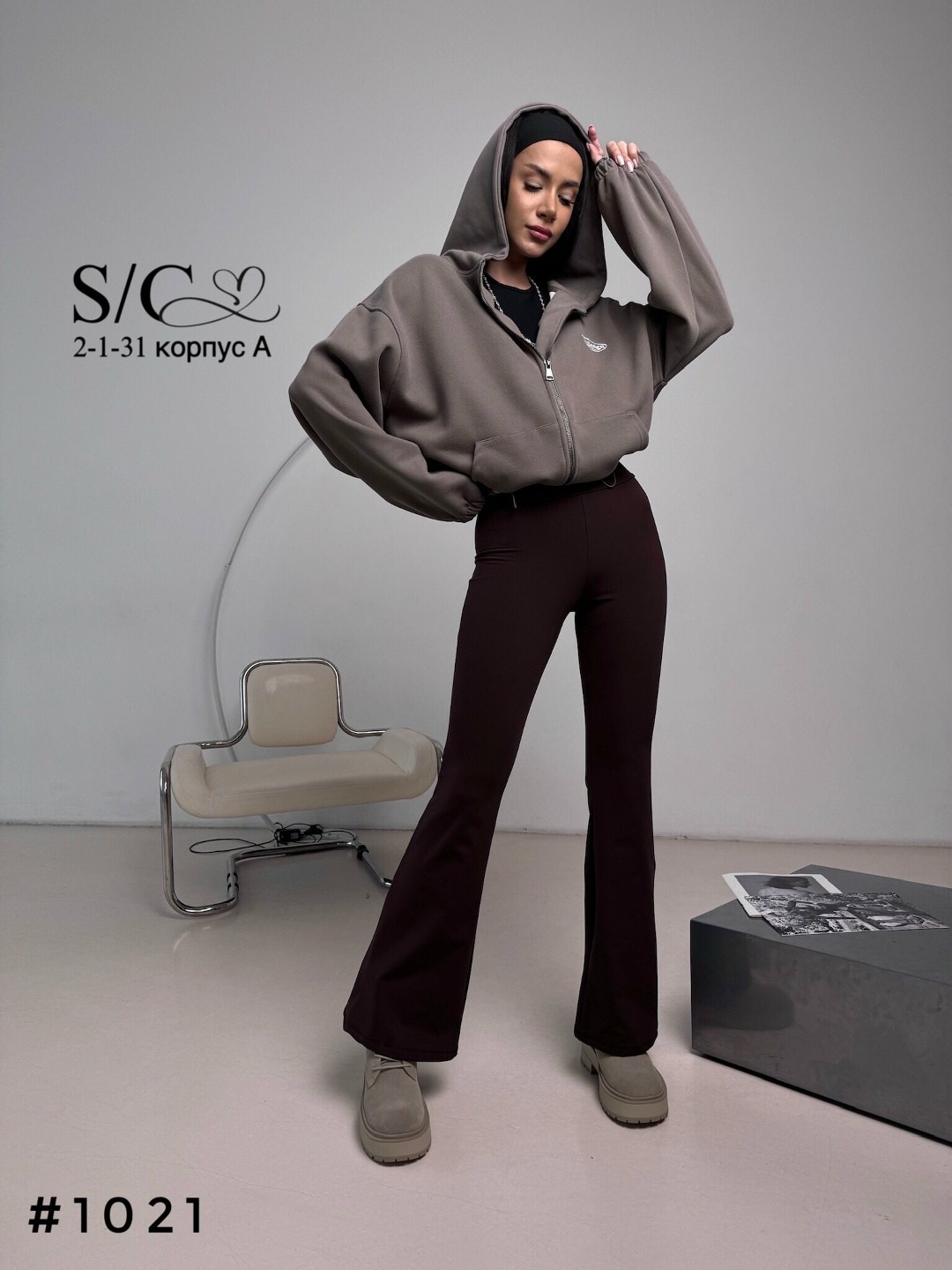 брюки женские клеш,спортивные костюмы женские,костюм с брюками,стильные костюмы,спортивные костюм