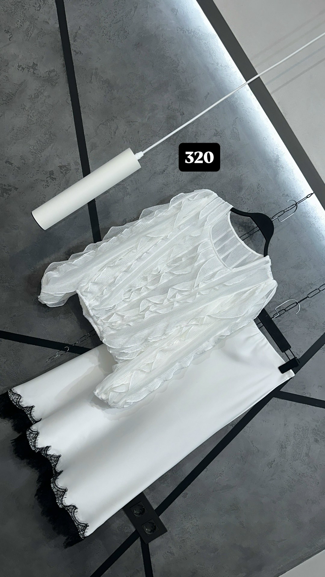 блузка с оборками,блузка нарядная с воланами,женская блузка,блузка с воланом,элегантные костюмы