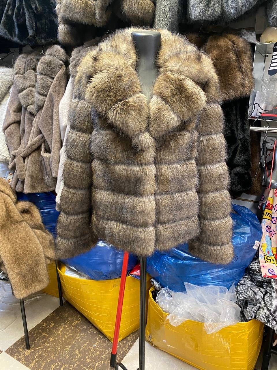 шуба из соболя,соболь шуба,короткая шуба из соболя,шубы из куницы,соболиная шуба короткая