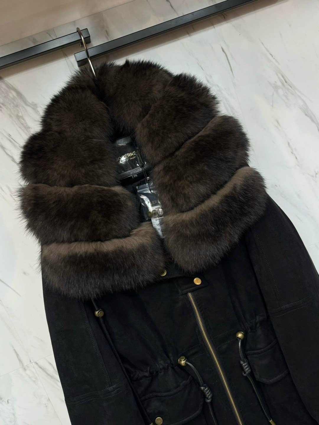зимние куртки,парка с мехом,парка с натуральным мехом,пуховики с мехом,меховая парка