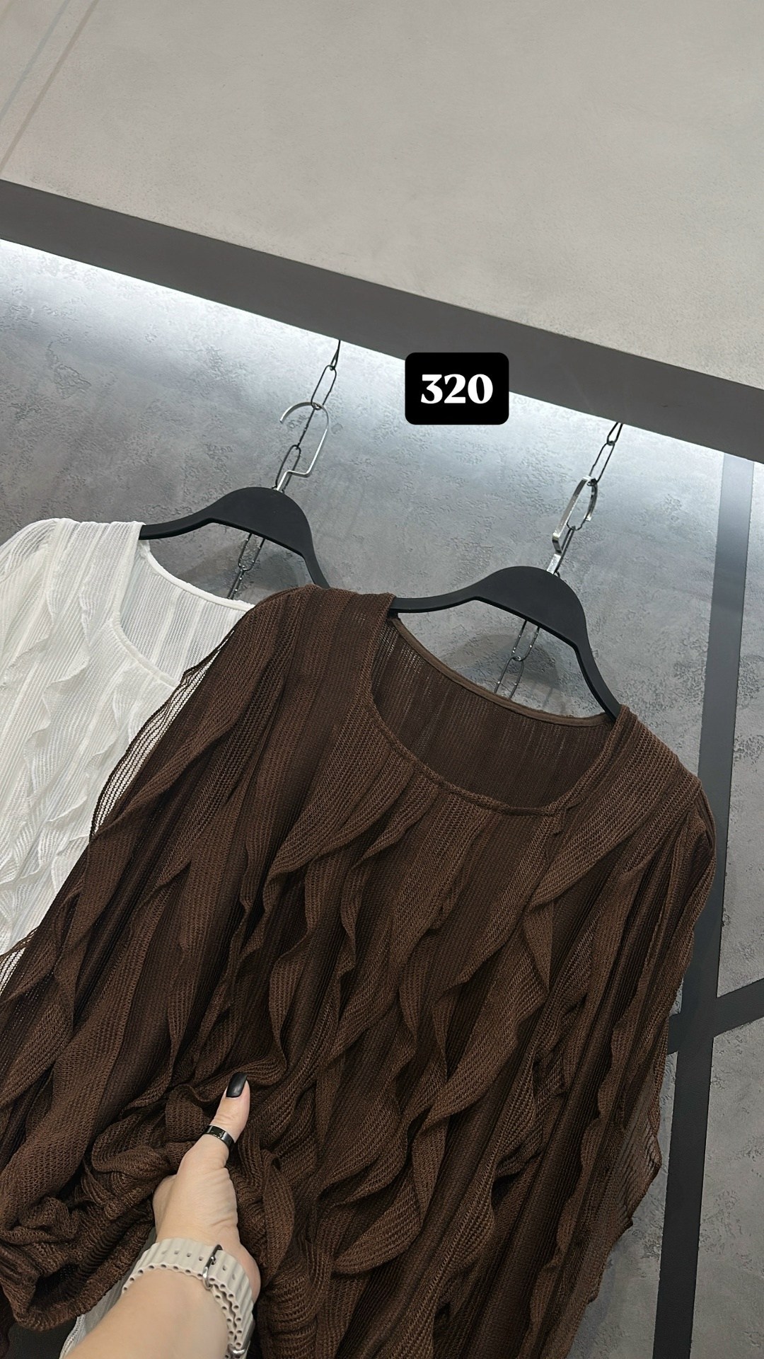 блузка с оборками,блузка нарядная с воланами,женская блузка,блузка с воланом,элегантные костюмы