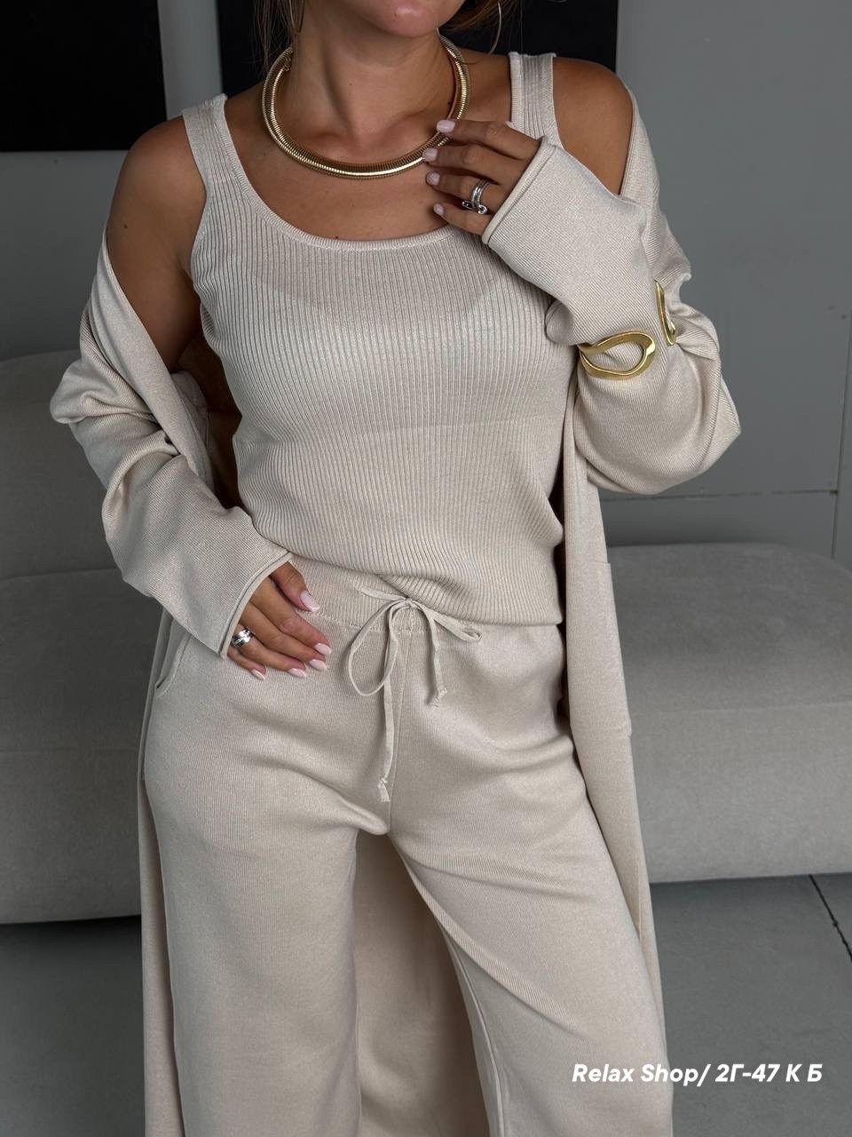 костюмы брючные,женский костюм тройка,трикотажные костюмы,костюмы женские,костюм тройка