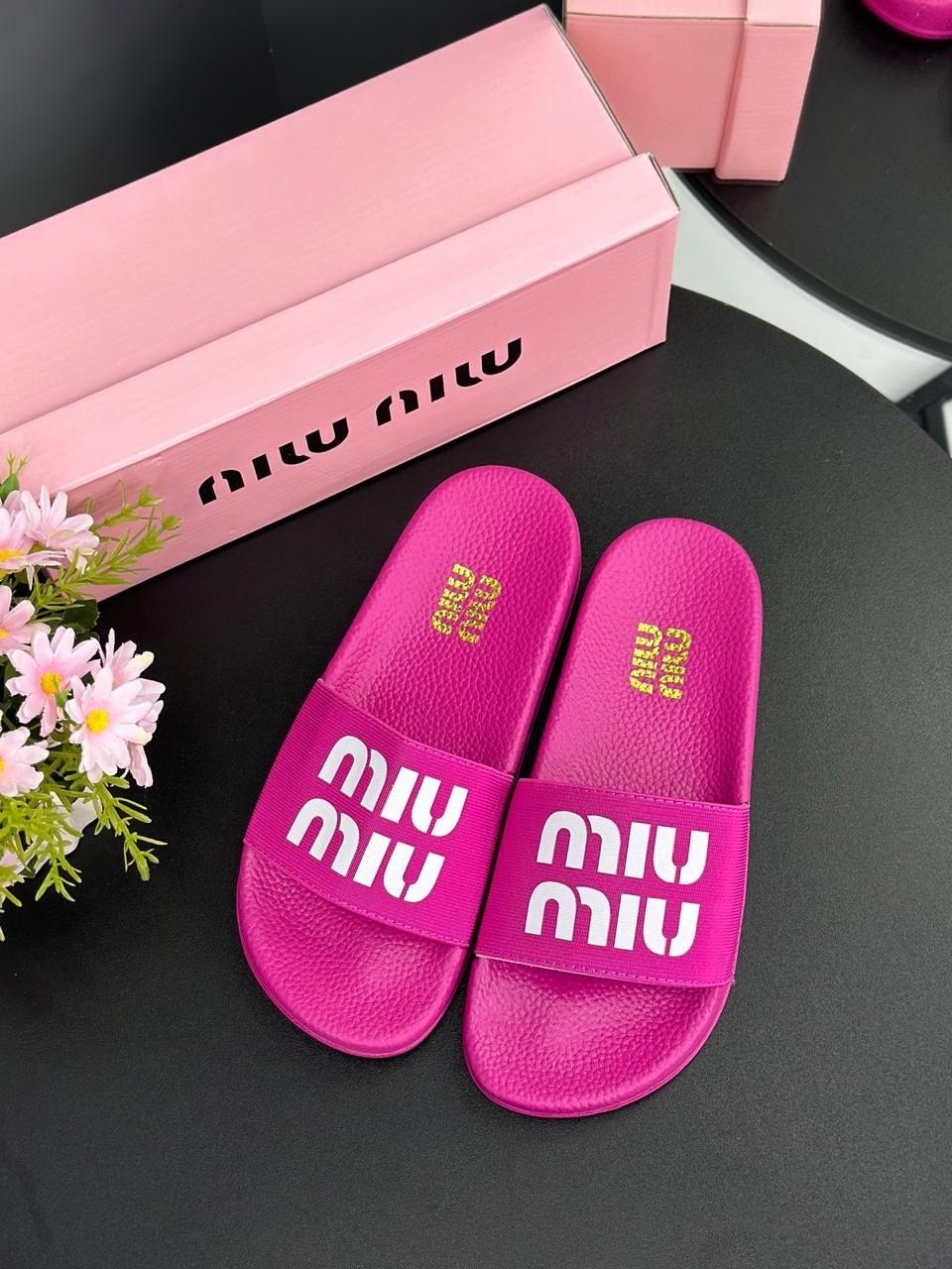 ,шлепанцы женские,шлепки женские,шлепанцы модные,шлепки модные