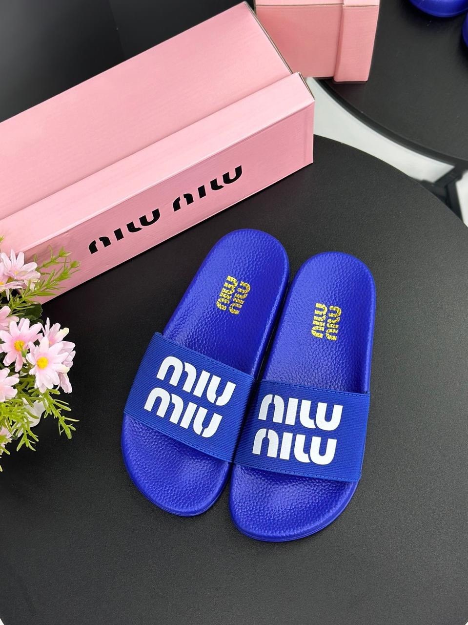 ,шлепанцы женские,шлепки женские,шлепанцы модные,шлепки модные