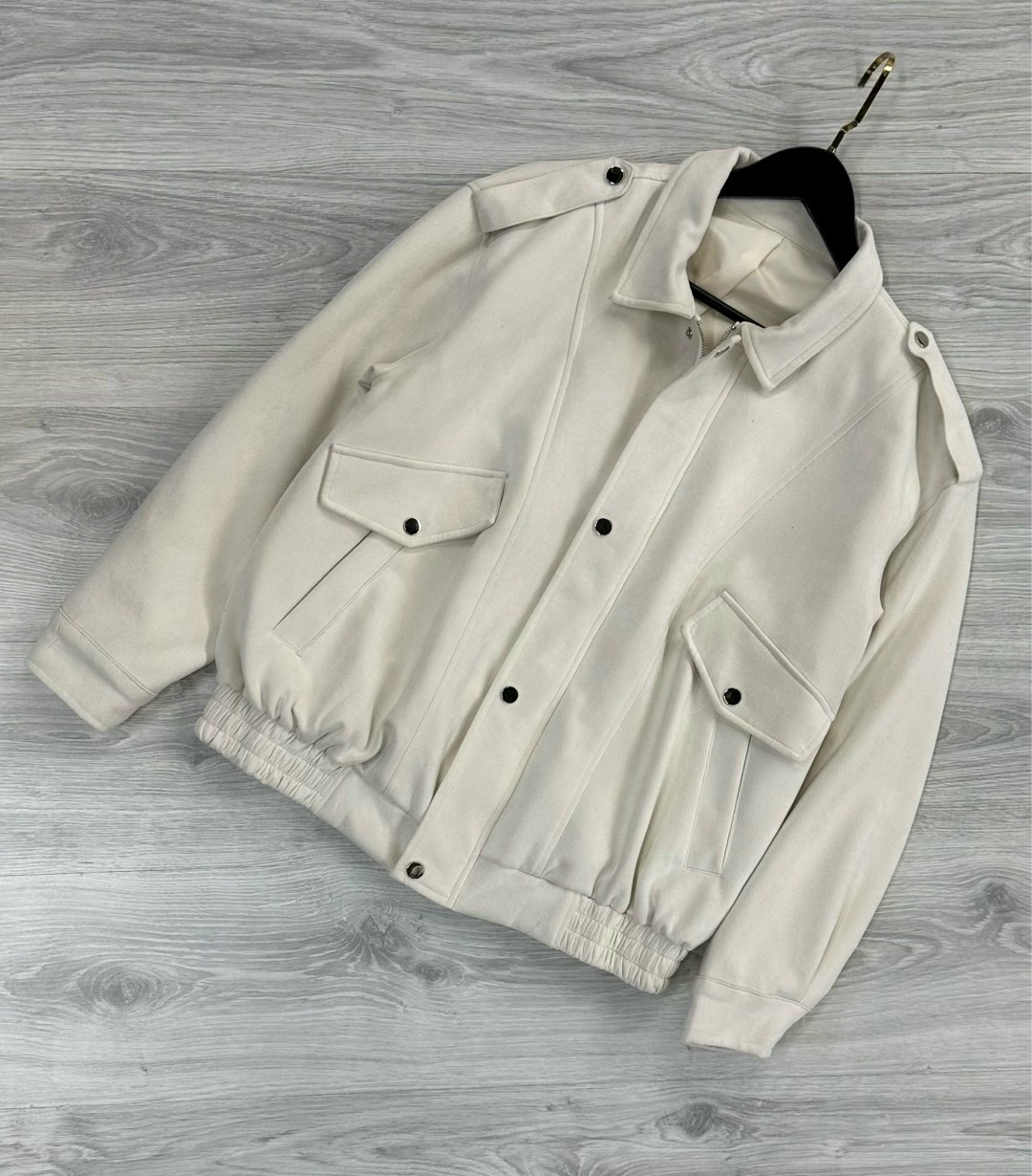 повседневная куртка,куртка с карманом,куртка модная,куртка,легкая куртка