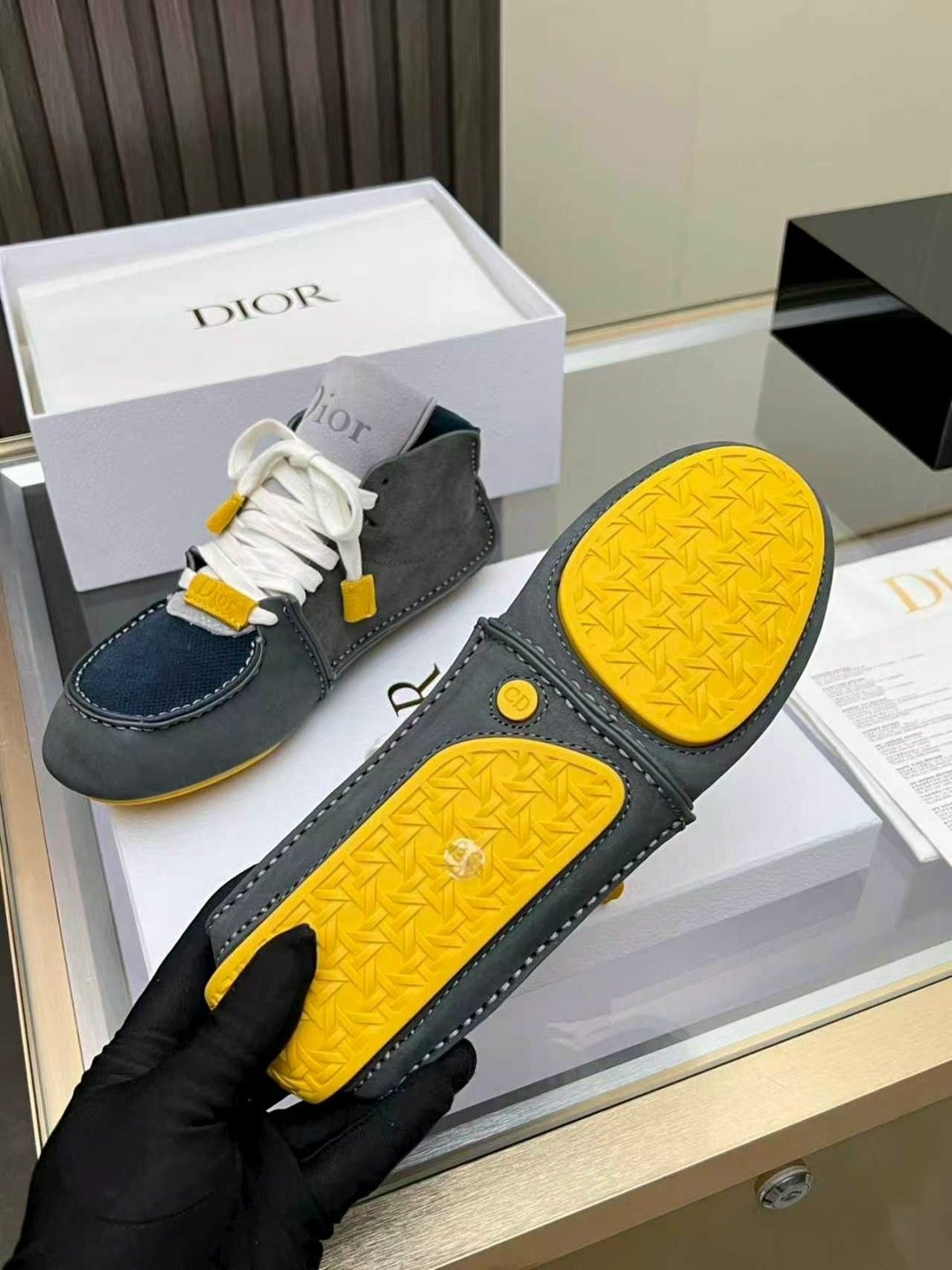 ,dior кроссовки,кроссовки christian dior,кроссовки dior женские,кеды диор