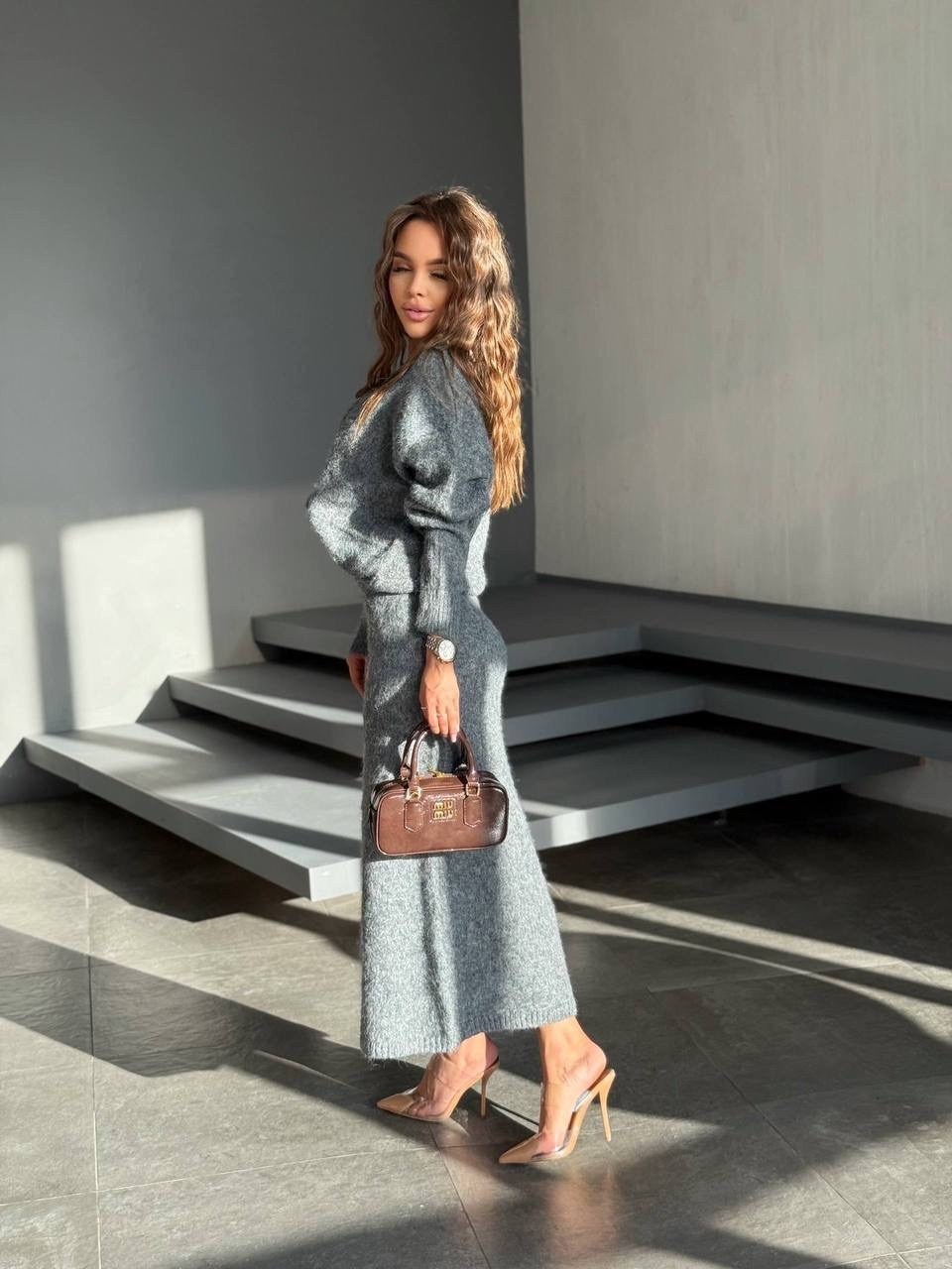 платье длинное вязаное,женская кофта,трикотажные костюмы,трикотажное платье,вязаное платье