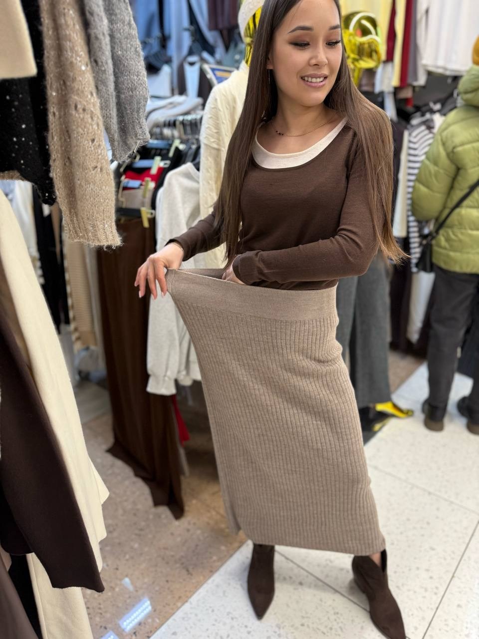 трикотажная юбка,трикотажная юбка макси,юбка лапша,юбка,юбка лапша миди