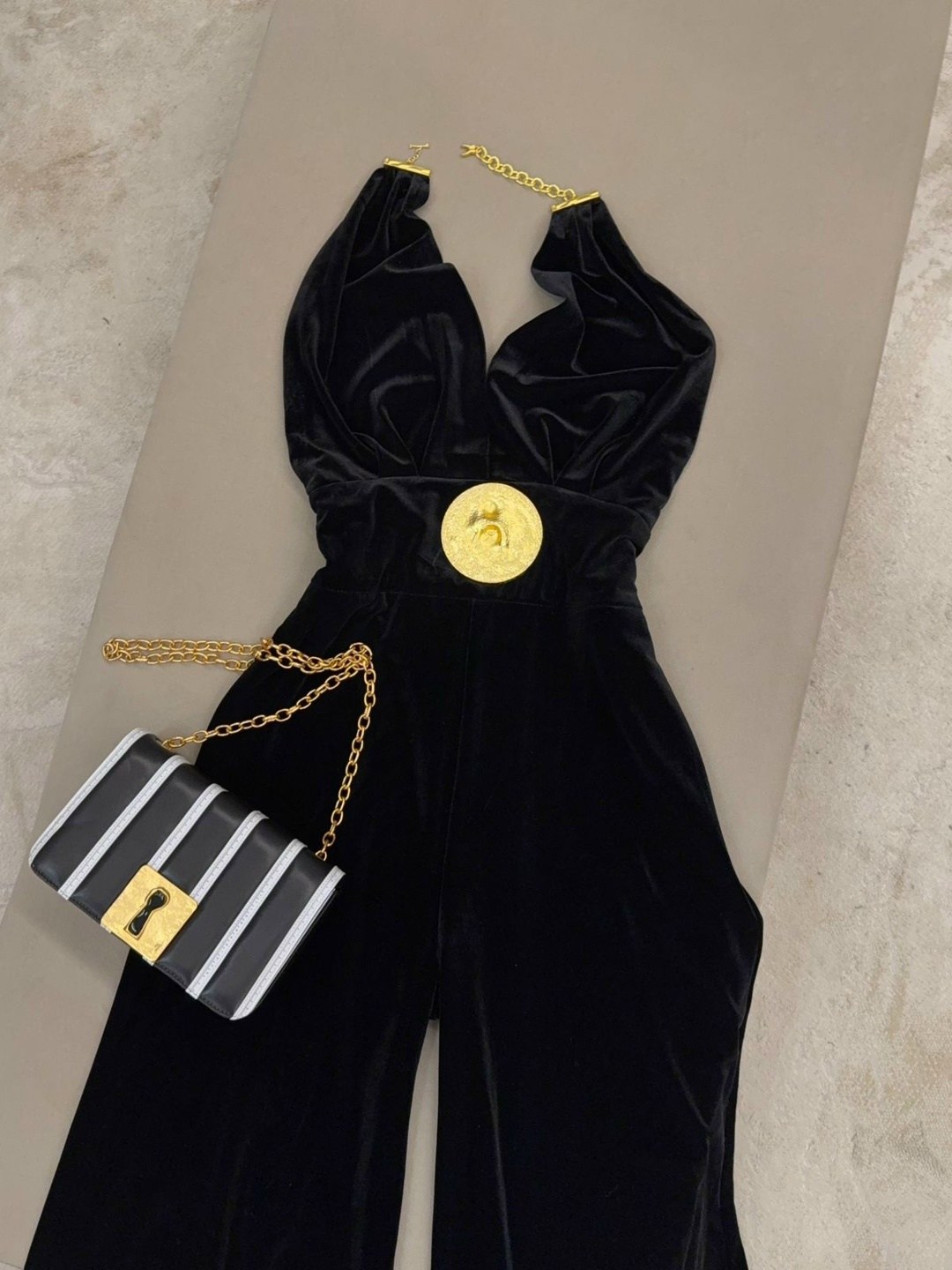 вечерние комбинезоны,женский бархатный комбинезон,женские комбинезоны,комбинезон женский вечерний,элегантные женские комбинезоны